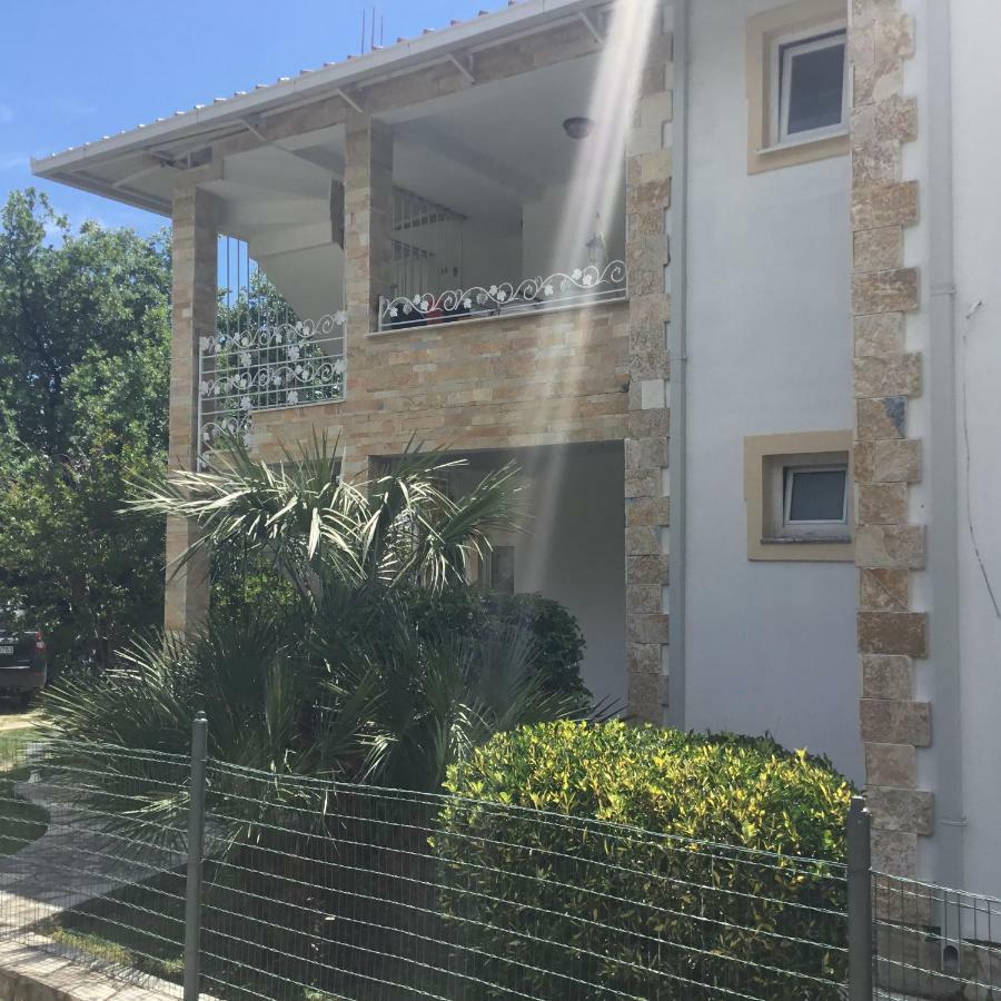Vila Jovana Сутоморе Экстерьер фото
