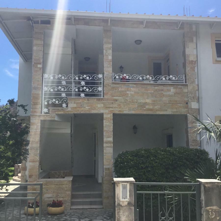 Vila Jovana Сутоморе Экстерьер фото